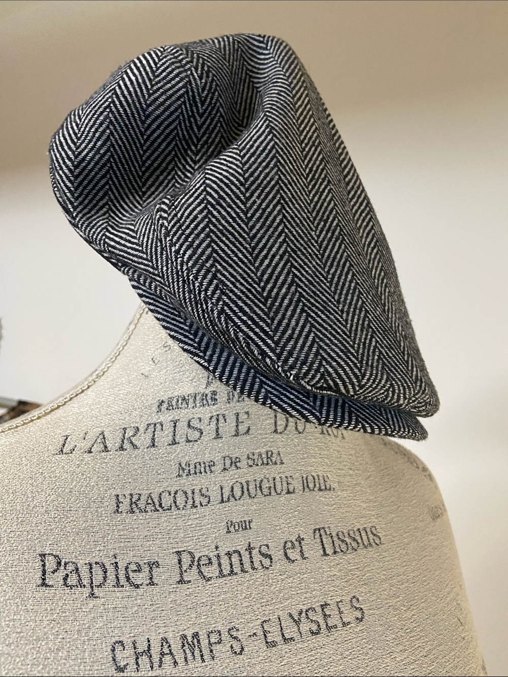 Circa 1921 Men's Herringbone Flat Cap in Black and White